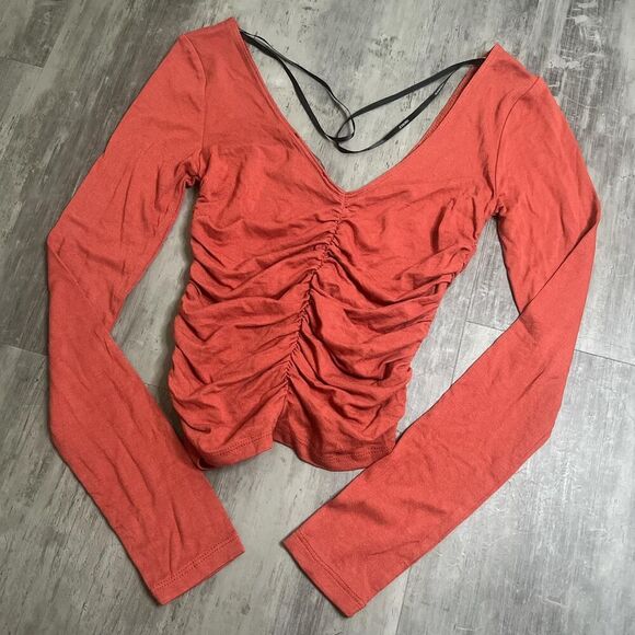 Forever 21 Ruched VNeck Long Sleeve Top Orange Size Small - Picture 2 of 4